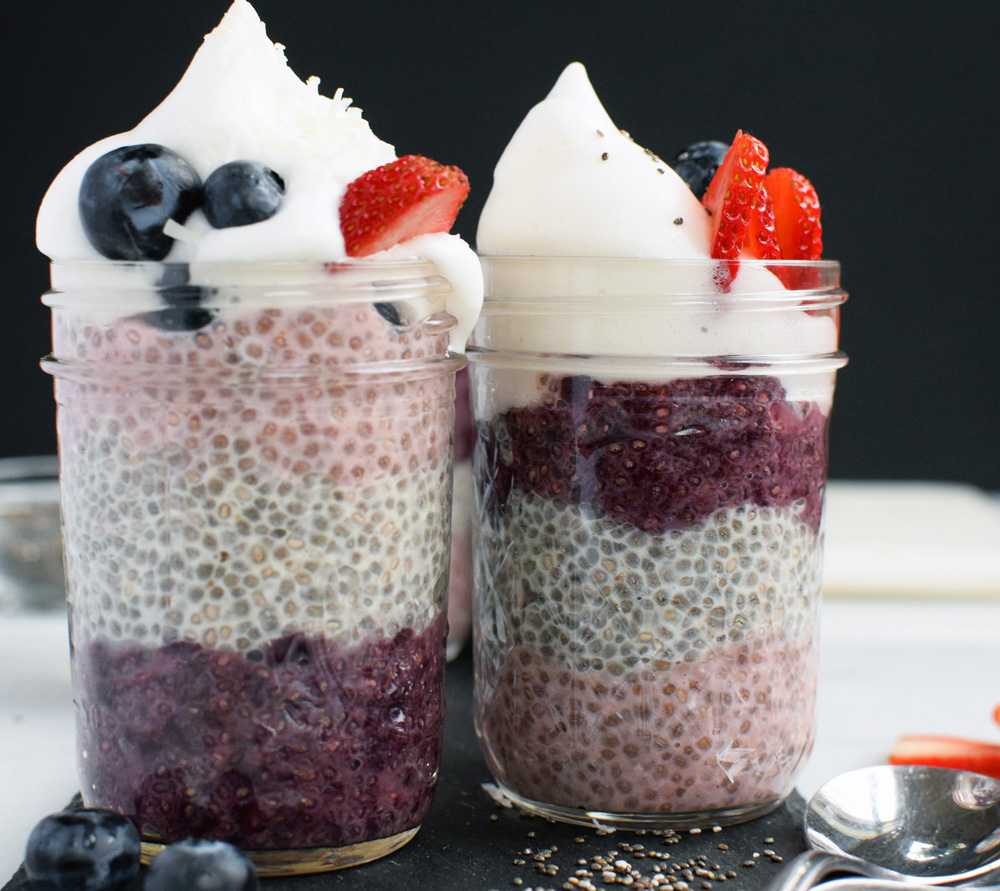 Vanilla chia pudding with warm berry sauce, Recipe